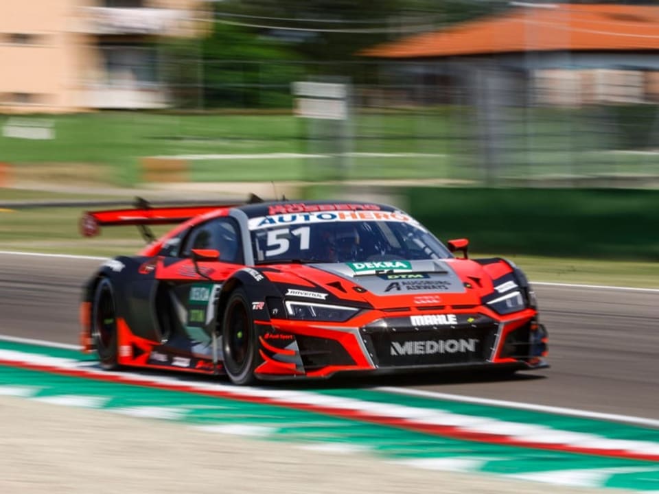 Schnell unterwegs in der Emilia-Romagna Müller im roten Audi