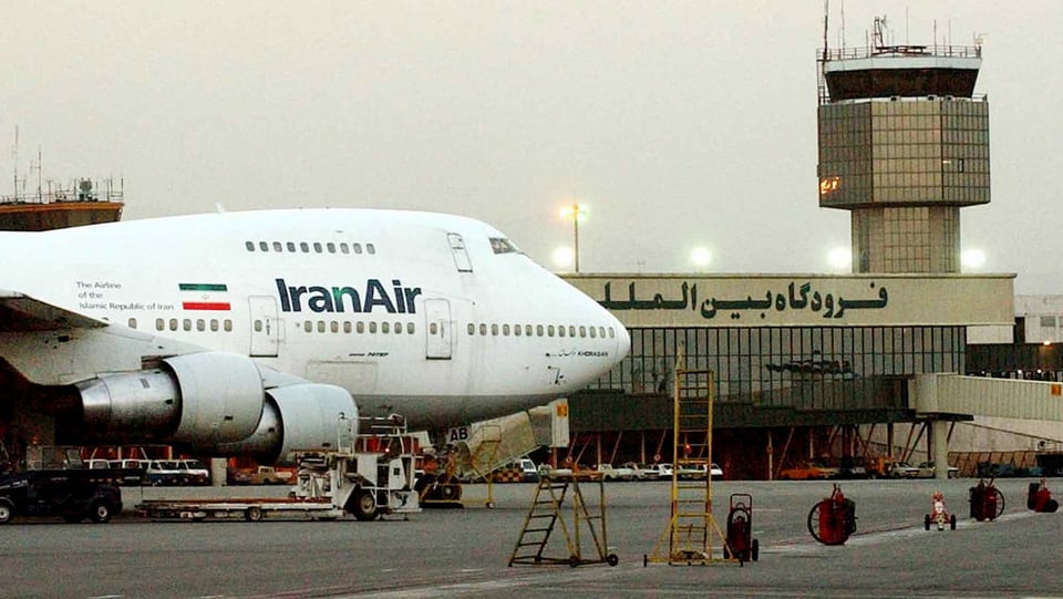 Eine Boeing 747 der Iran Air am Flughafen Teheran (Archivbild).