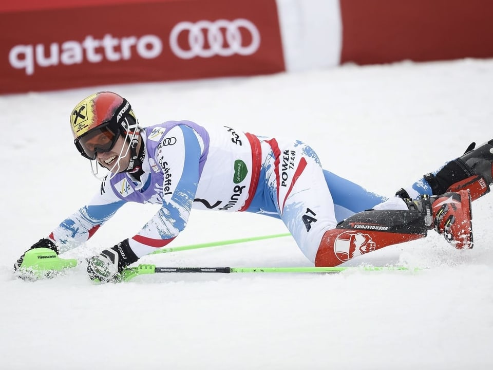 Bei der WM 2013 in Schladming krönt sich Hirscher im Slalom erstmals zum Weltmeister. Zwei Tage zuvor hatte er sich im Riesenslalom noch mit Silber begnügen müssen.
