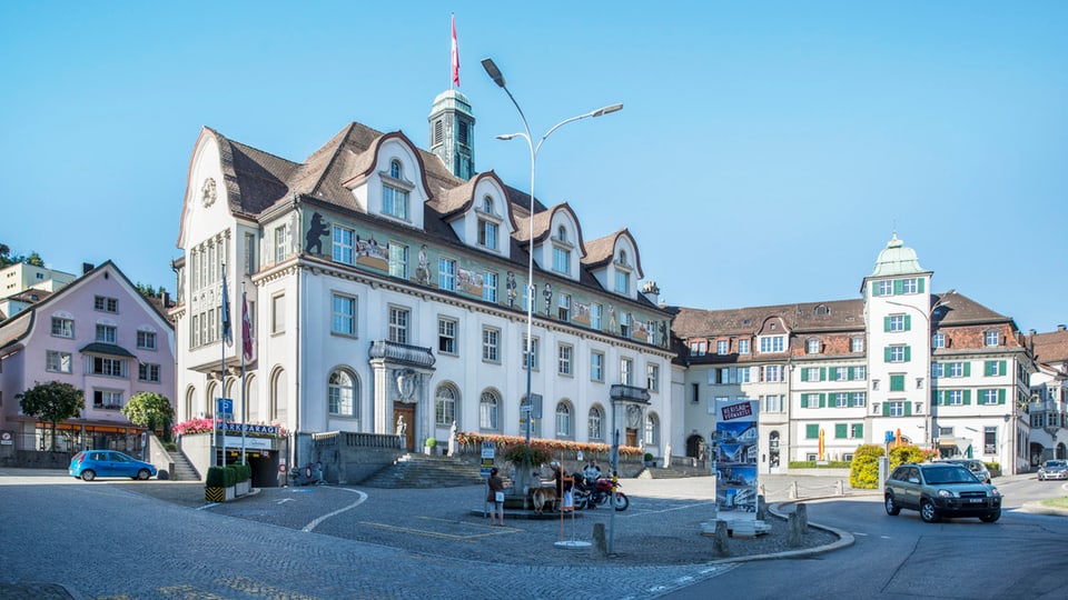 Wer übernimmt das Schlüsseldepartement - die Finanzen?