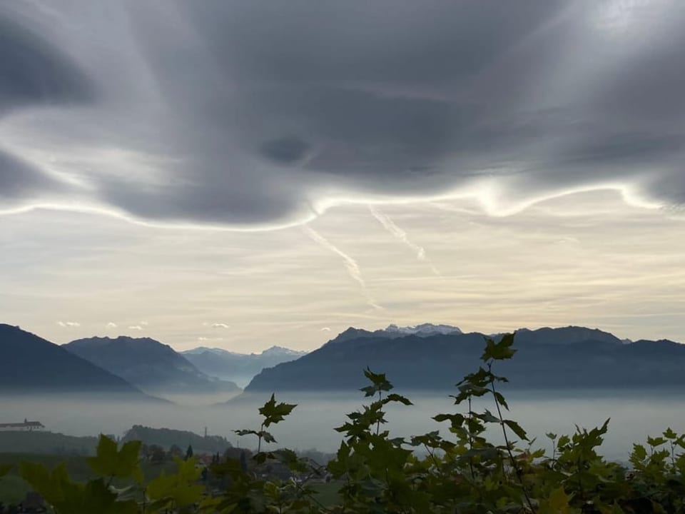 Wellenförmige Wolken