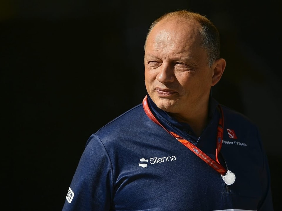 Blickt trotz offenen Fragen optimistisch in die Zukunft Vasseur im Sauber-Polo