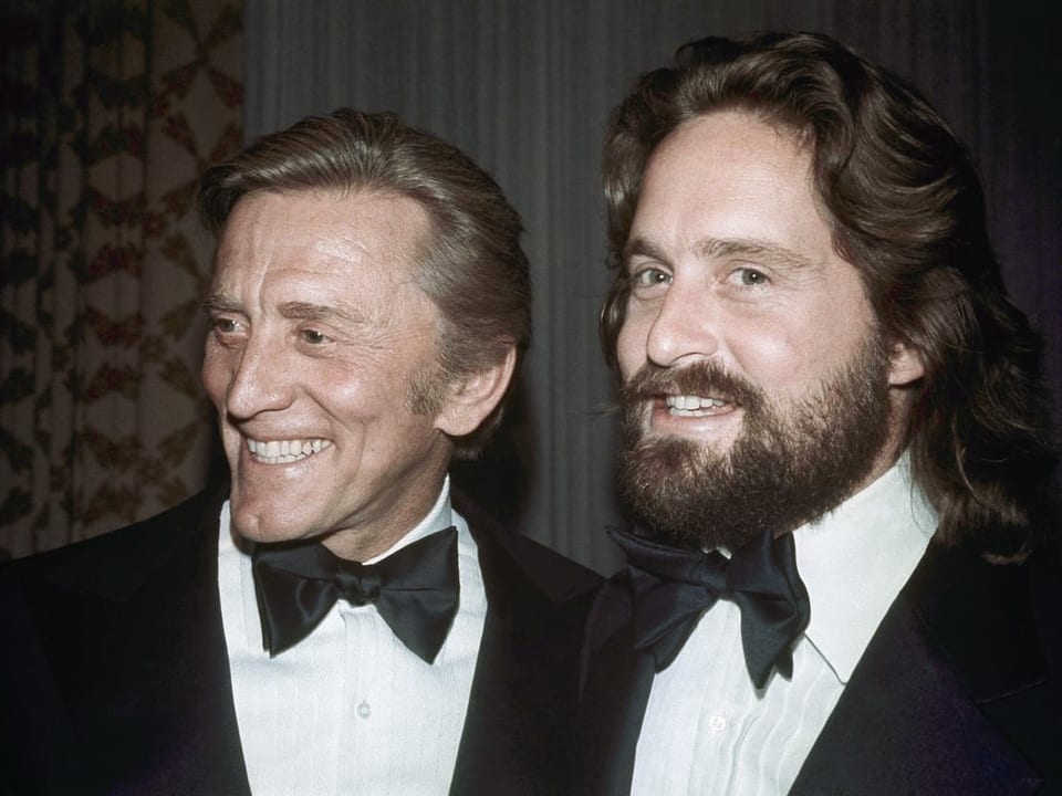 Kirk und Michael Douglas, fotografiert im Jahr 1973