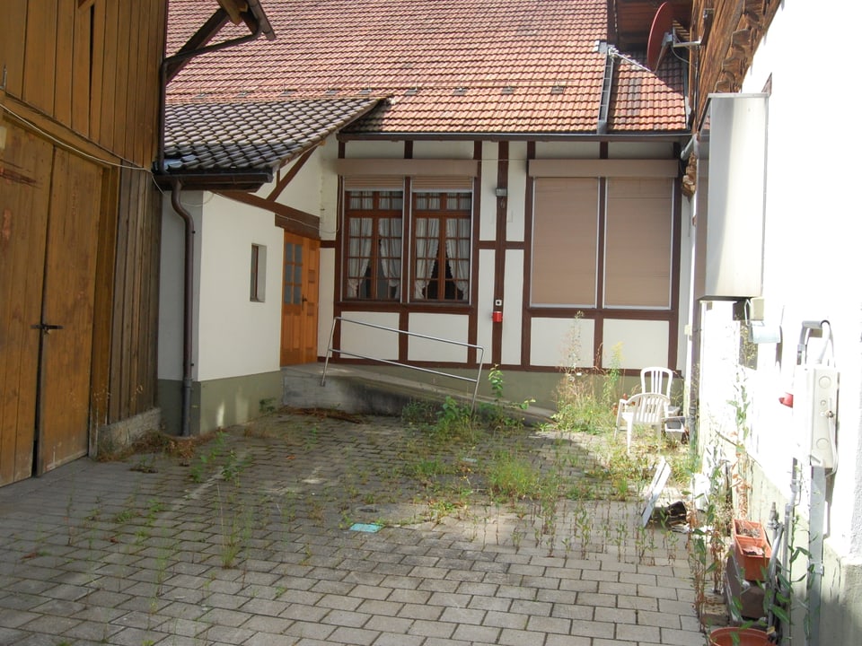 Zugang zum Saal des Gasthofs Bahnhof in Schwarzenburg.