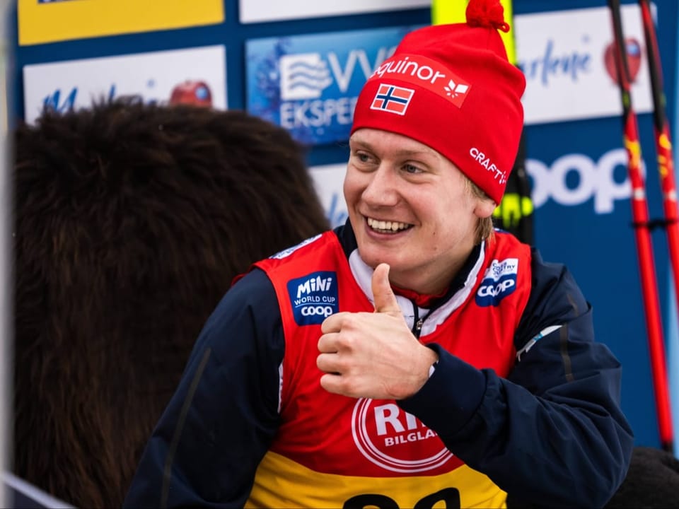 Daumen hoch für den Nachwuchs Iver Tildheim Andersen siegt in Lillehammer.