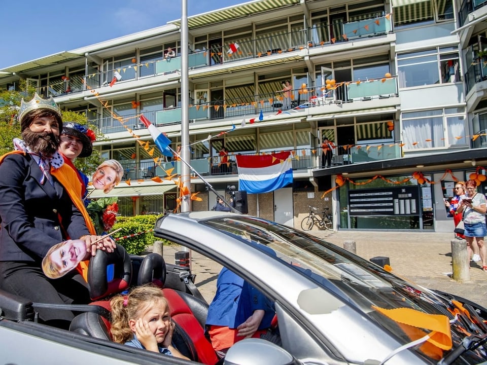 In Strijen wird der Königstag, der Nationalfeiertag der Niederländer, begangen.