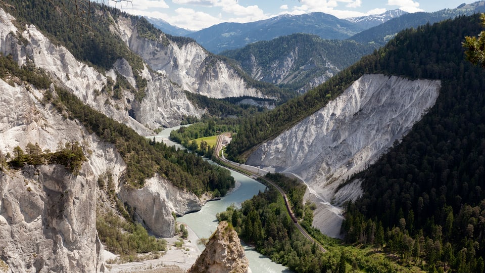 Die Rheinschlucht aus der Vogelperspektive.