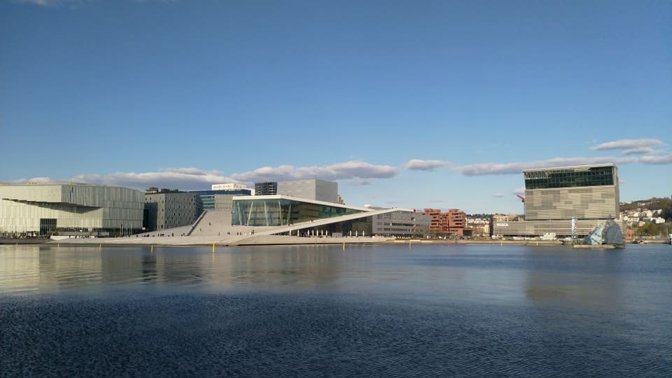 Moderne Architektur am Wasser.