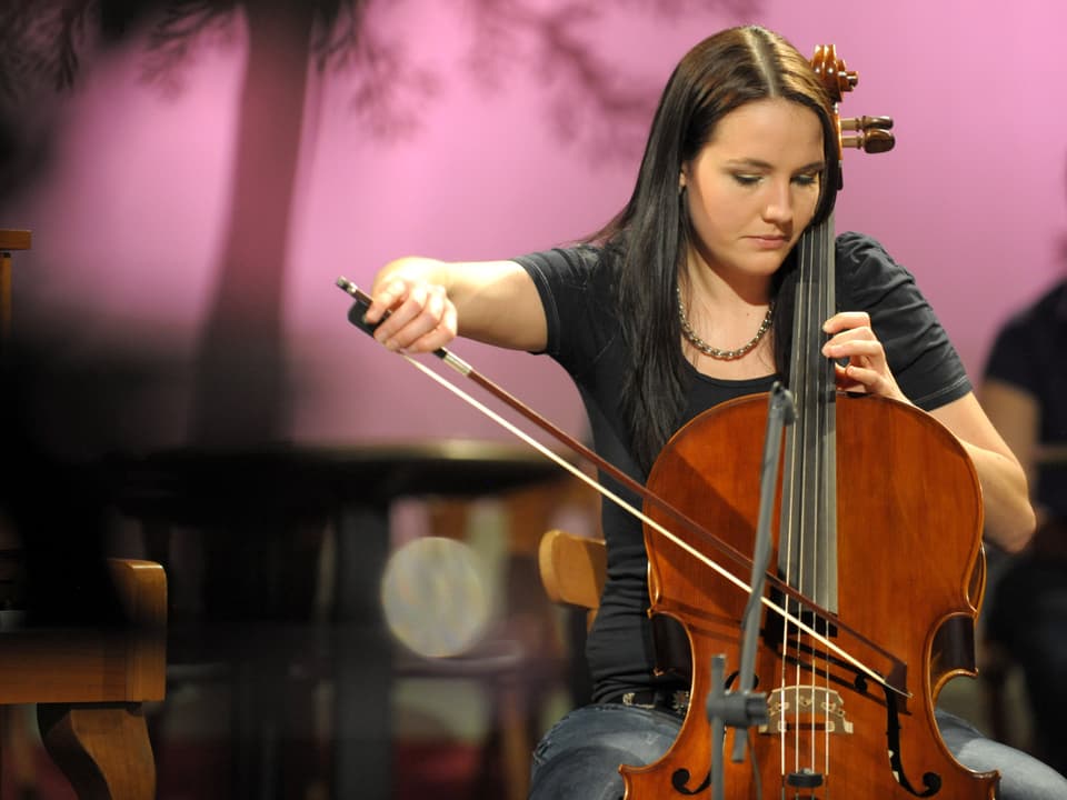 Stephanie Knechtle am Cello.