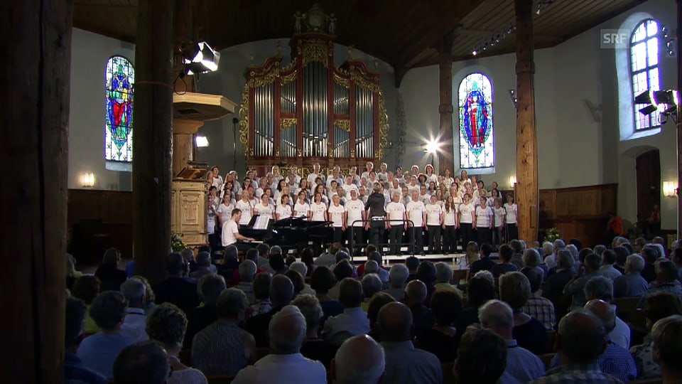 Der Puls-Chor am 13.06.2015 in der Michaelskirche Meiringen