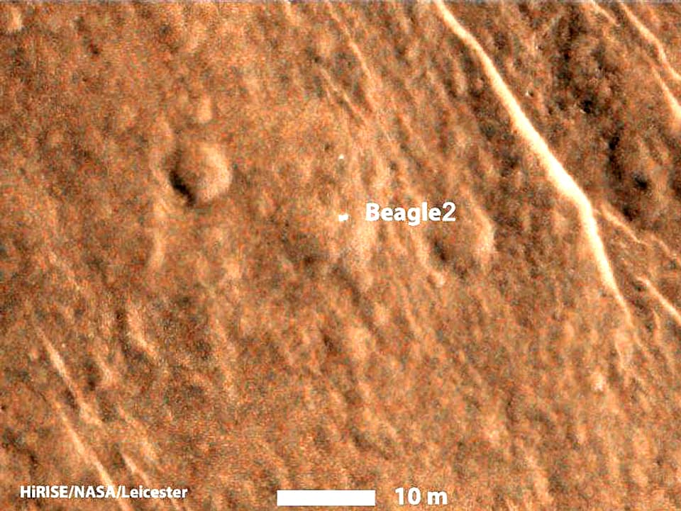 Bild der Marsoberfläche mit Kennzeichnung der Landestelle des Marsroboters «Beagle 2»