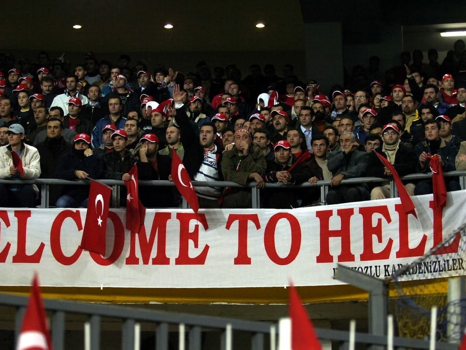 Fans in Istanbul 