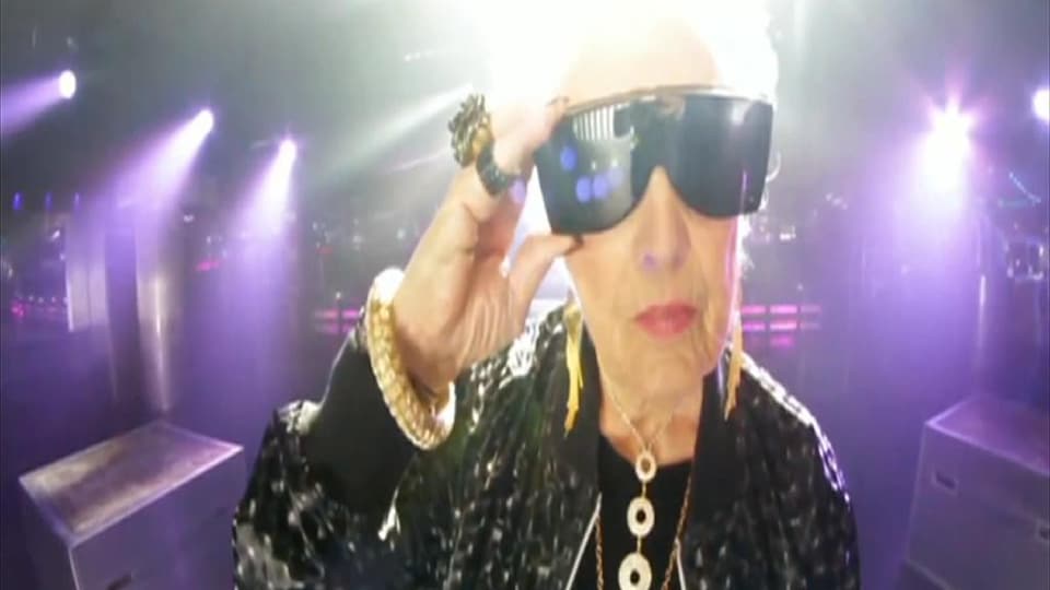 Die über 80 Jahre alte DJ-Lady Mamy Rock