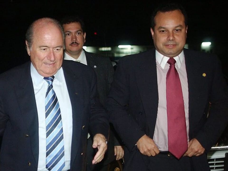 Ariel Alvarado und Sepp Blatter.