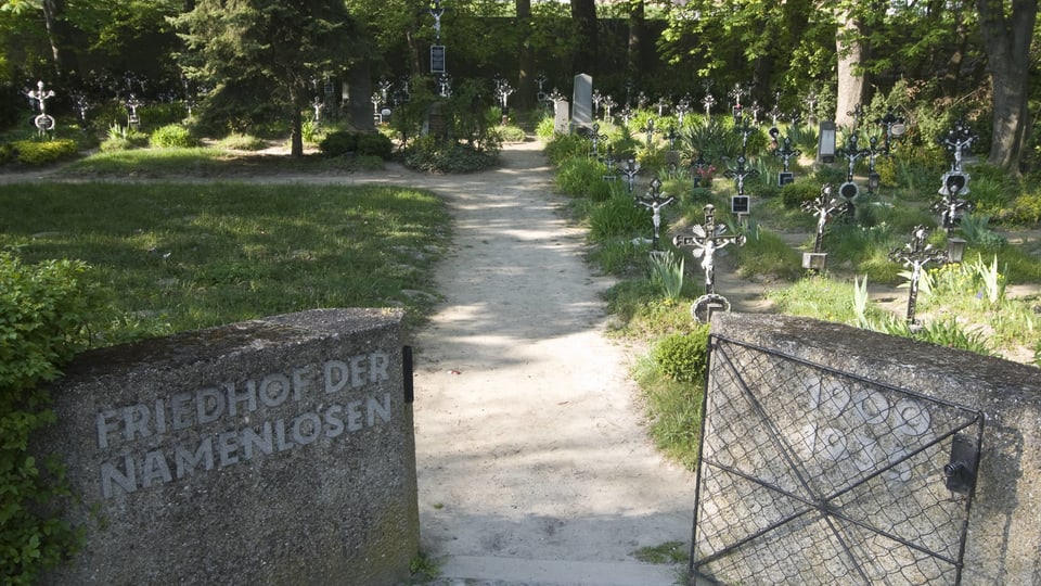 Der Eingang des sogenannten «Friedhofs der Namenlosen»