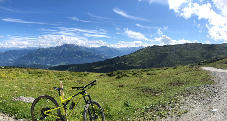 Ina tura cun il velo a Nagens sco finiziun da las vacanzas Ina tura cun il velo a Nagens sco finiziun da las vacanzas