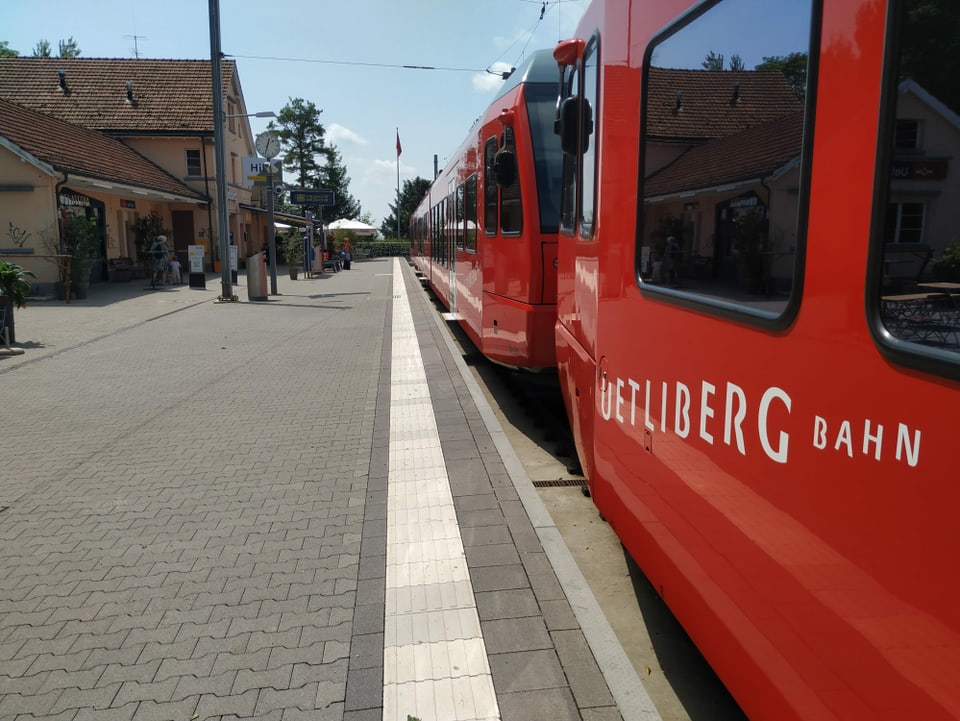 Die Zugskomposition der Uetlibergbahn.