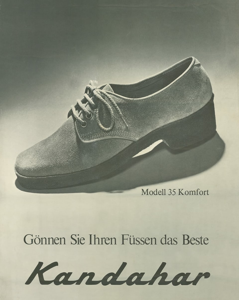 Ein altes Werbeplakat mit einem Schuh.