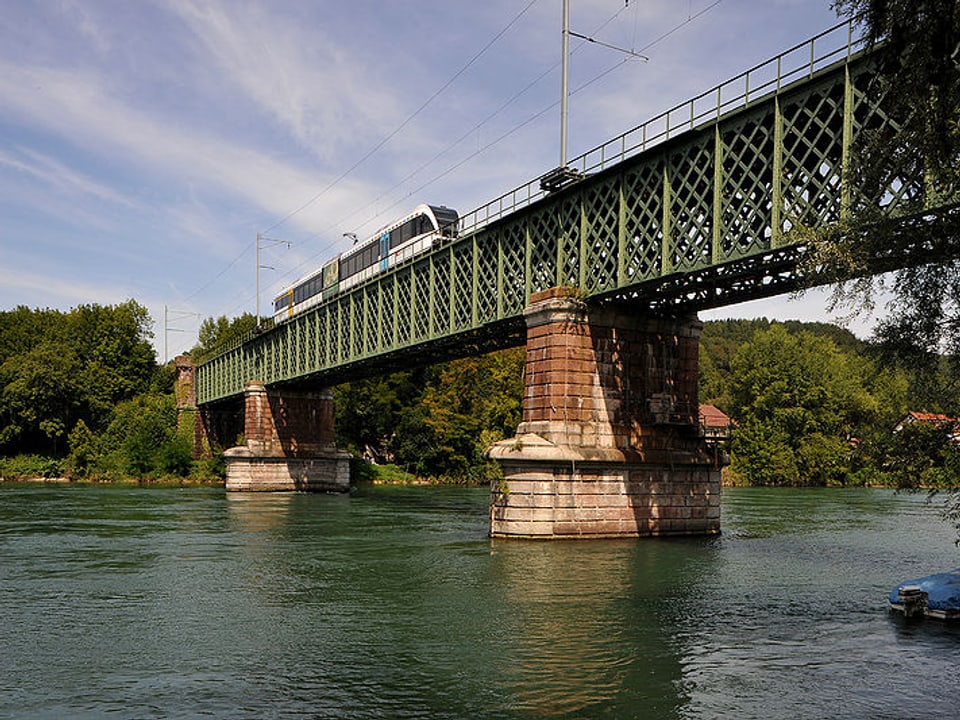 Die Rheinbrücke Waldshut-Koblenz ist vermutlich die einzige Gitterbrücke in Europa, die im Originalzustand erhalten ist.