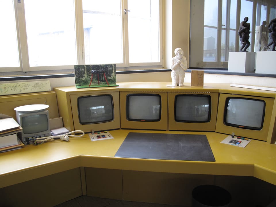 Die alte Überwachungsanlage des Landessenders hat überlebt. 