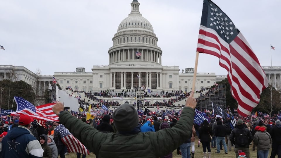 Trump-Anhänger vor dem Kapitol in Washington.