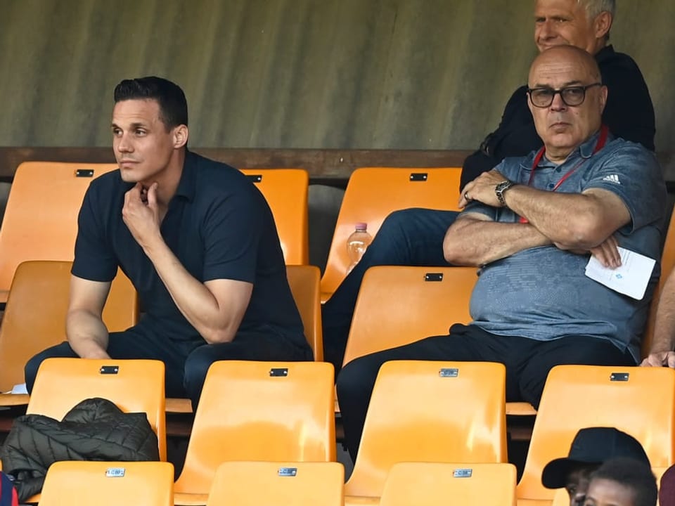 Gehen künftig getrennte Wege David Degen (links) und Christian Gross auf der Tribüne