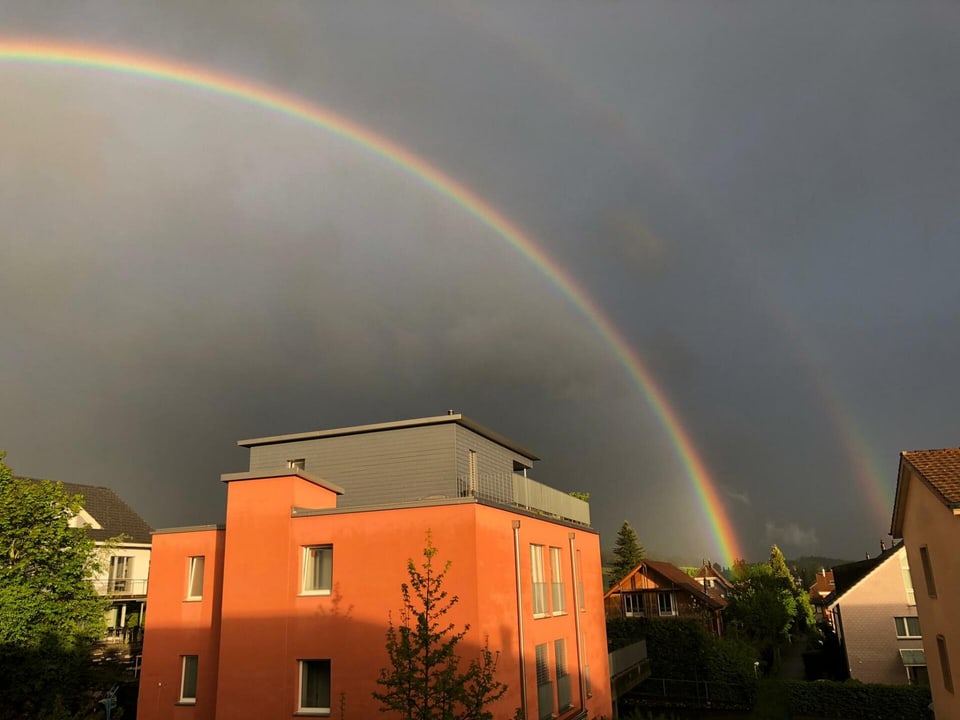 Regenbogen über Münsingen