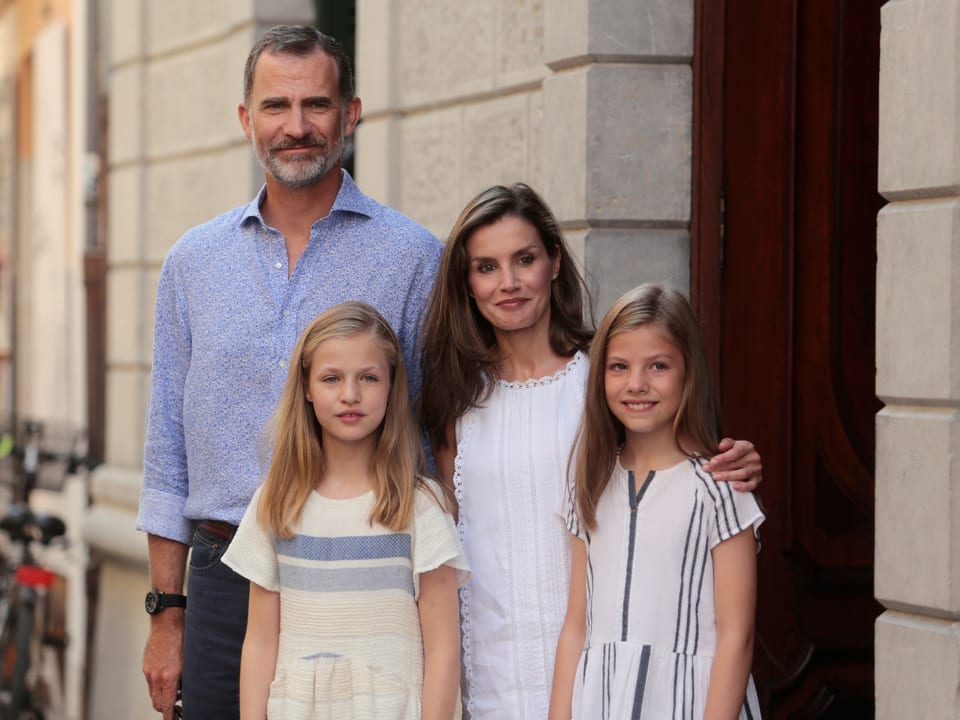 Felipe mit seiner Frau Letizia und den beiden Töchtern.
