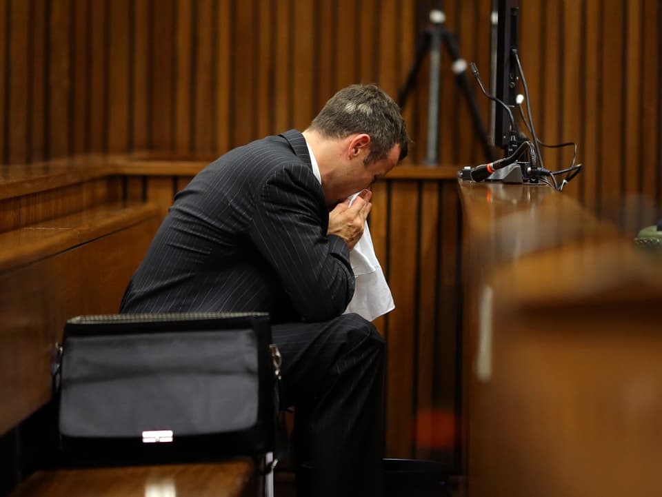 Pistorius übergibt sich im Gerichtssaal