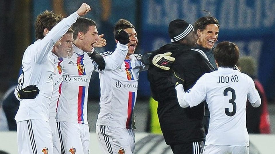 Der FCB steht trotz einer 0:1-Niederlage bei Zenit im Europa-League-Viertelfinal. 