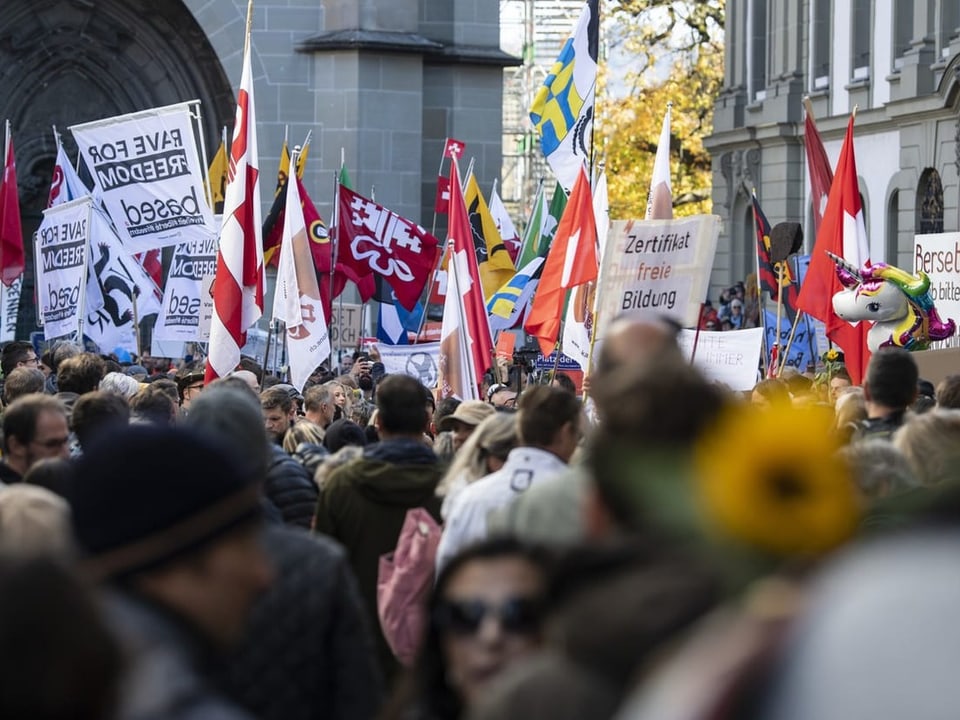 Anti-Massnahmen-Demo in Bern