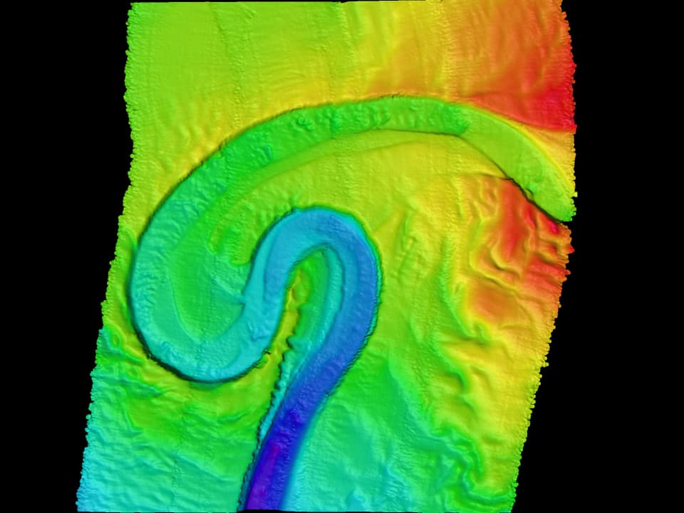 Diese «Aufnahme» mit einem Fächer-Echolot zeigt einen Flussmäander auf dem Grund des Bodensees vor Langenargen.