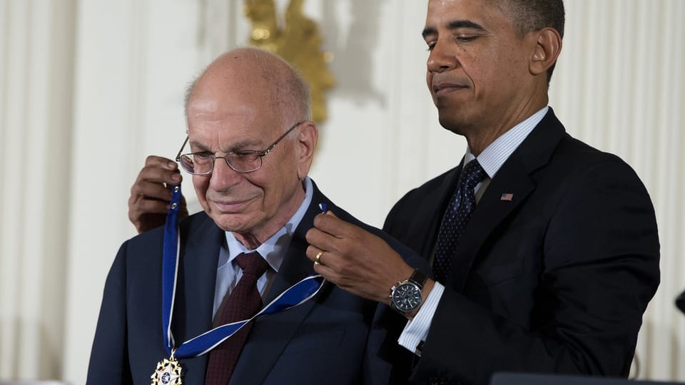 Daniel Kahneman erhält den Nobelpreis von Barack Obama