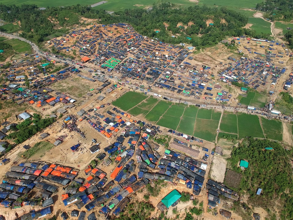 Luftaufnahme eines Flüchtlingslagers