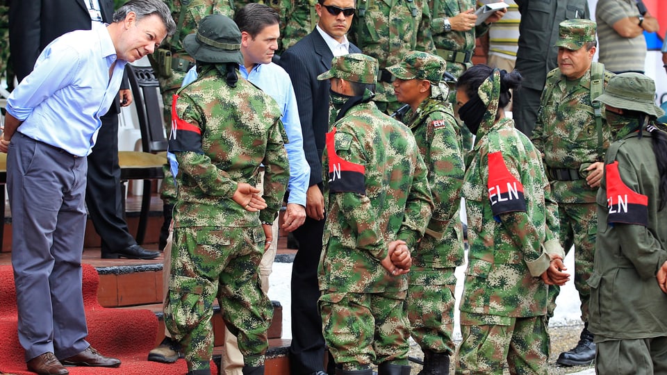 Kolumbiens Präsident Santos spricht zu ELN-Rebellen