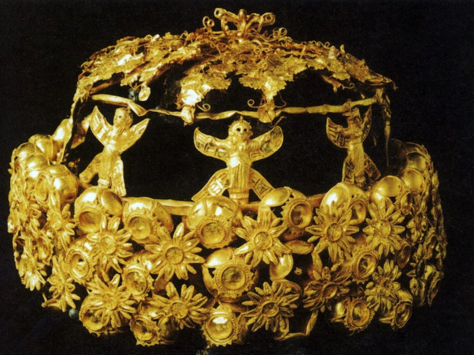 Goldkrone aus dem 8. oder 9. Jahrhundert vor Christus; feinziselierte Goldarbeit.