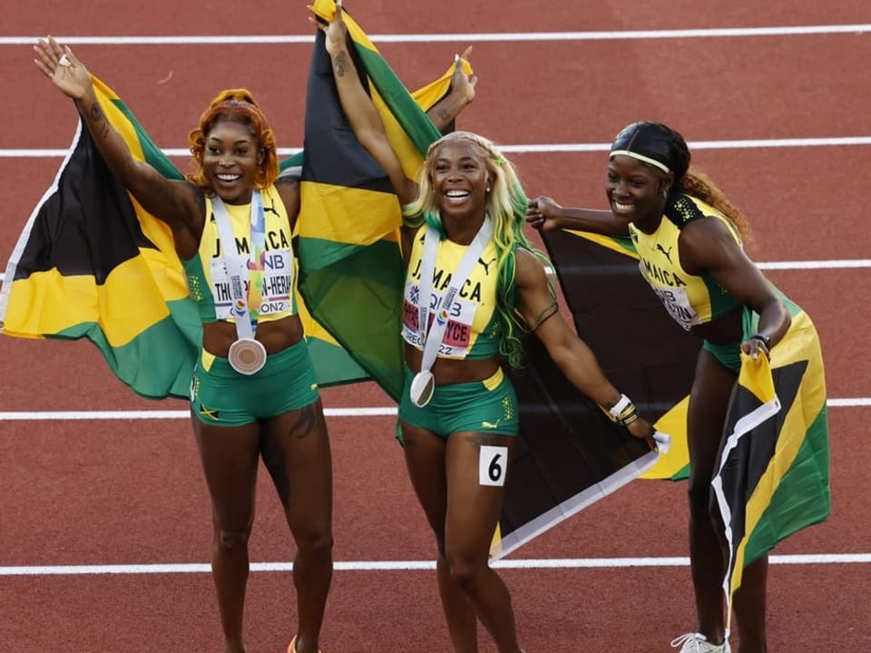 Elaine Thompson-Herah, Shelly-Ann Fraser-Pryce und Shericka Jackson (v.l.).