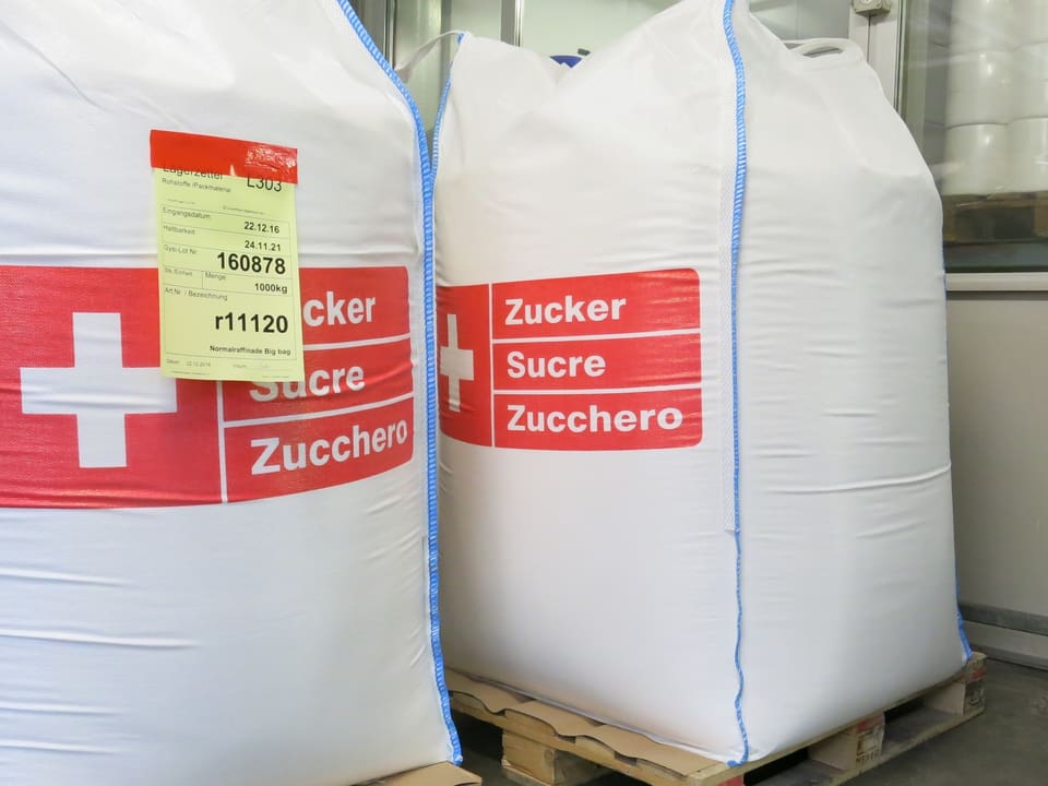 Schweizer Zucker in grossen 1-Tonne-Säcken. 