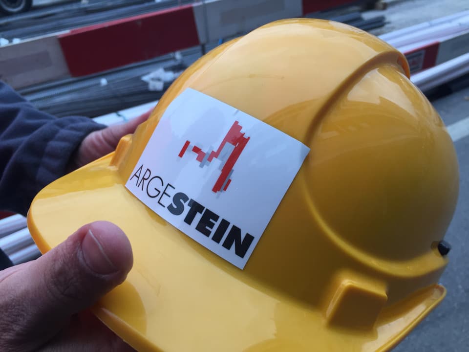 Helm der Arbeitsgemeinschaft Stein.