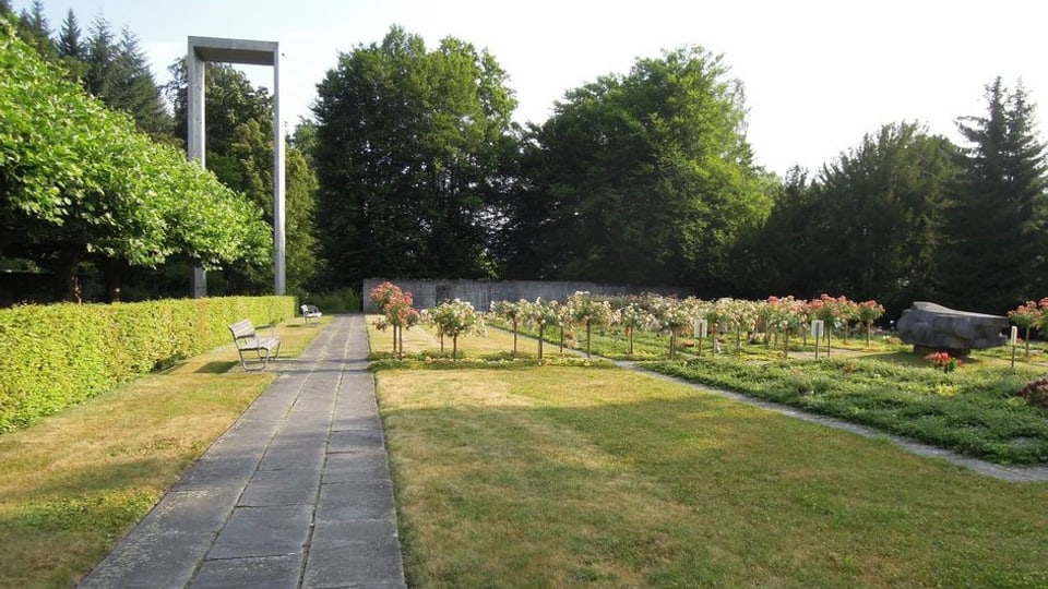 Blick auf den Friedhof.