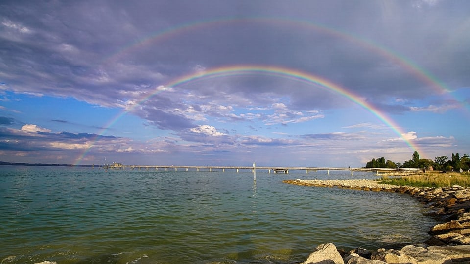 Ein doppelter Regenbogen