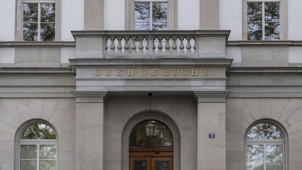 Foto der Fassade des Zürcher Obergerichts