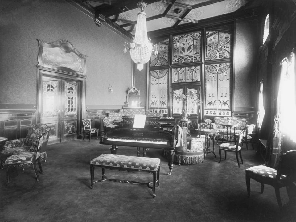 Der Damensalon anno 1907.