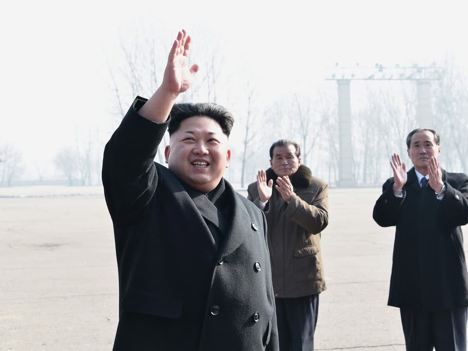Nordkoreas Machthaber Kim Jong-Un weiss wie’s geht - ab und zu ein paar Raketentests halten ungebetene Gäste bestimmt auf Distanz. 