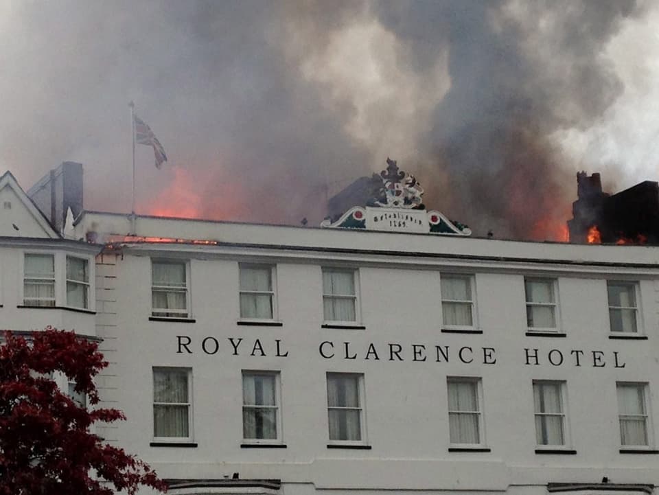 Das «Royal Carence Hotel» in Exeter steht in Flammen