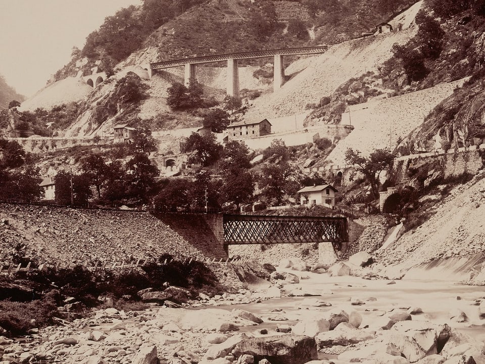 Eisenbahnabschnitt in der Biaschina, 1888, A.C. Champagne. 