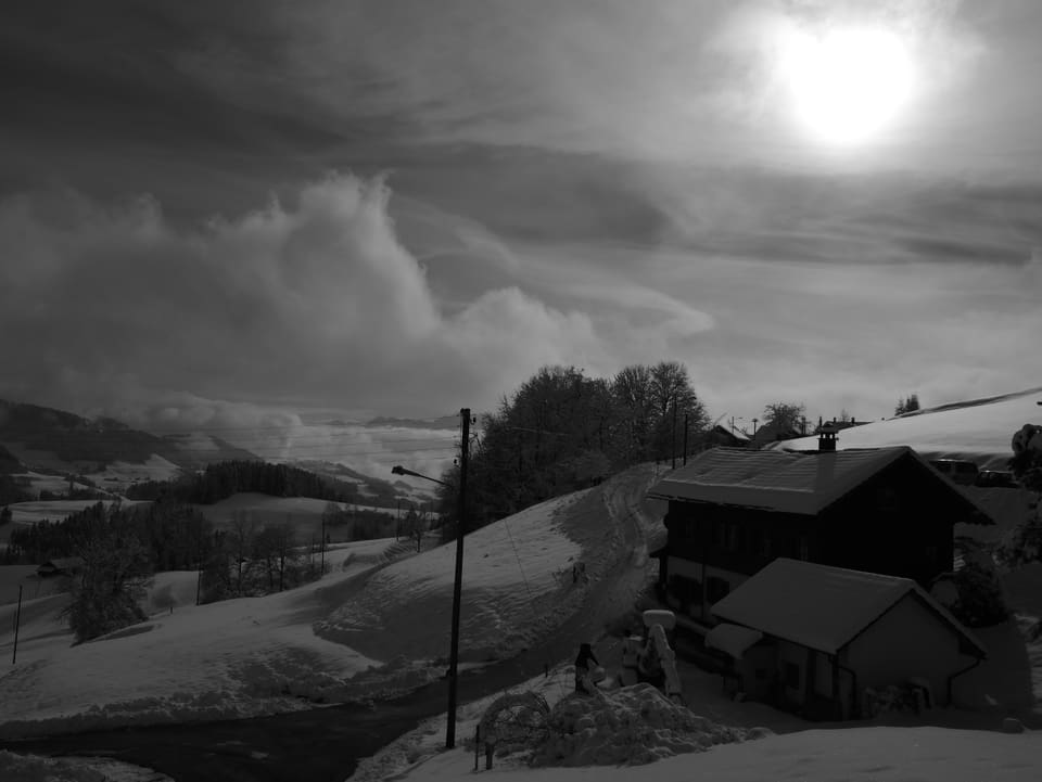 Einfach nur traumhaft, die Winterstimmung in Bäretswil (ZH). (SRF Augenzeuge/Jeannette Fischer)