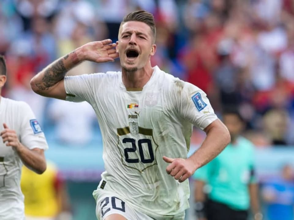 Auch er scheint nichts aus dem Blätterwald in der Heimat zu hören Sergej Milinkovic-Savic