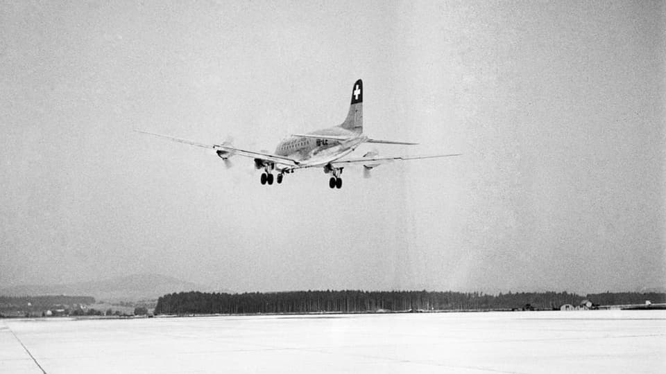 Das erste Flugzeug von Zürich nach London