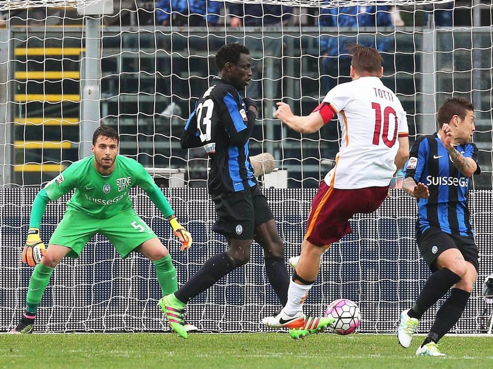 Francesco Totti trifft gegen Bergamo